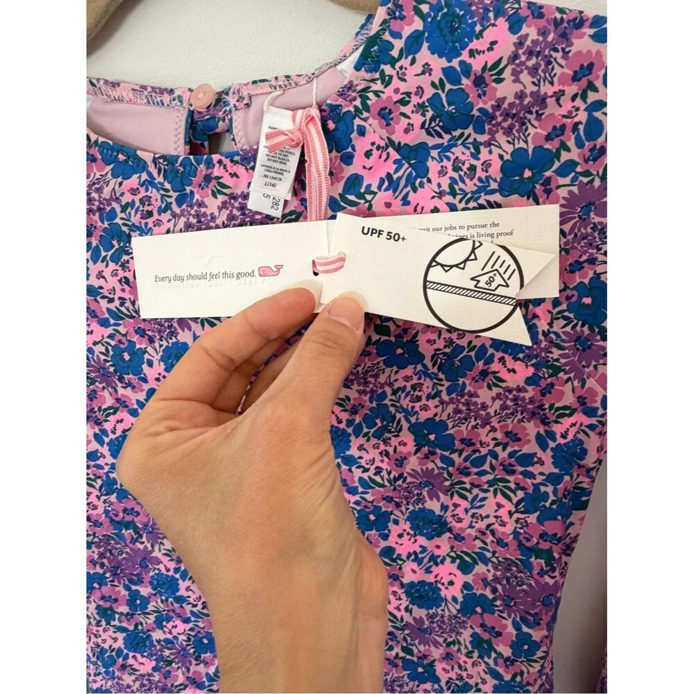 Vineyard Vines Pink & Blue Floral Long-Sleeve One-Piece Swimsuit size large (16)
